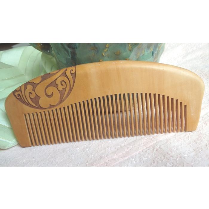070899   天然桃の木素材櫛　5.6*15.5センチ 070899 天然桃の木素材櫛5.6*15.5センチ