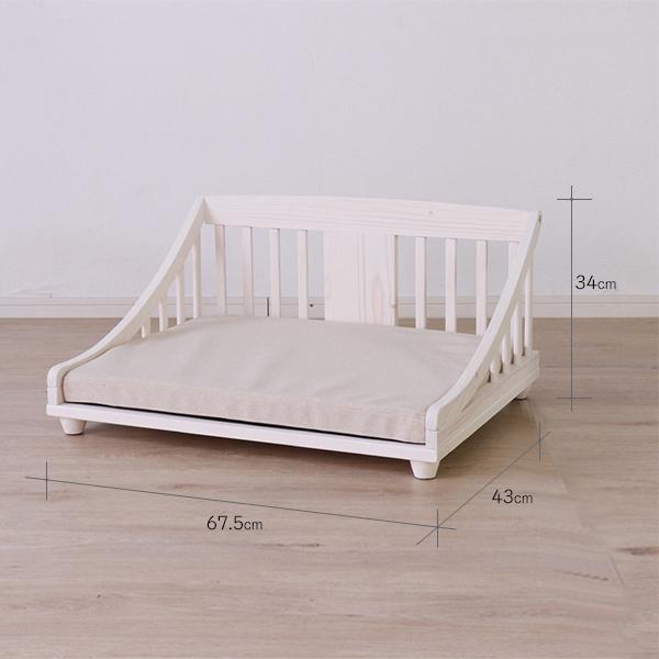 ドイツ社製自然塗料の安心・安全ペットベッド Mサイズ 環境に優しいエコ塗装仕上げ 北欧パイン材 クッション付 名入れ レーザー刻印 