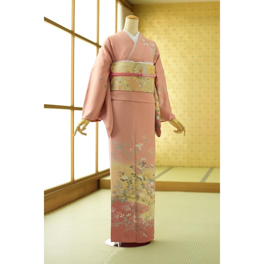 ◆未使用美品◆訪問着 袷 ペールピンク 絞り染め 刺繍 結婚式 お宮参り式典 訪問着 レンタル 卒業式 母 着物 サモンピンク水面に四季の花 身長