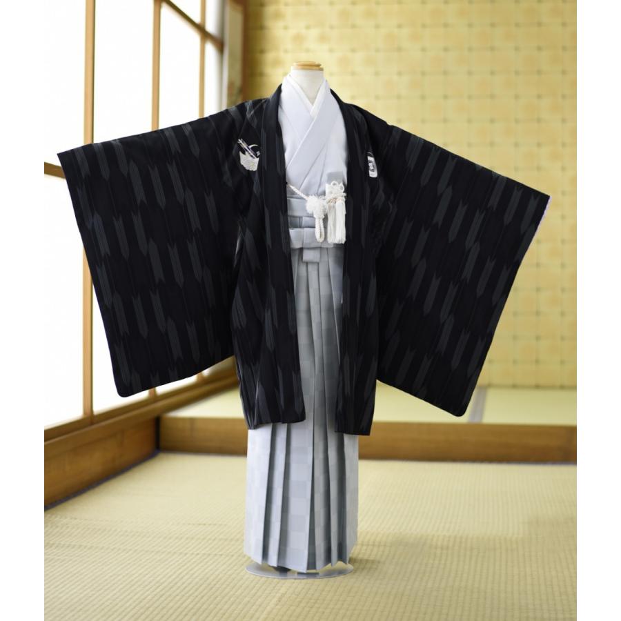 【紅一点】希少　男の子10歳前後　紋付き袴 　ブランド袴セット　ハーフ成人 紅一点】希少 男の子10歳前後 紋付き袴 ブランド袴セット ハーフ成人