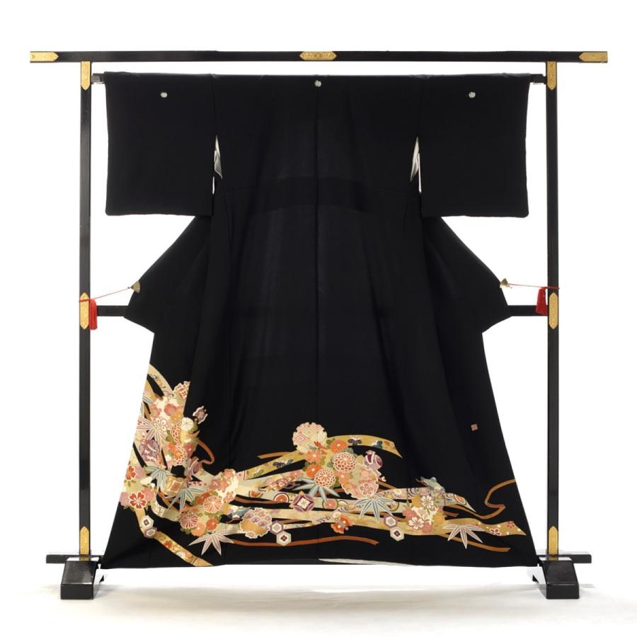 留袖 レンタル 雪輪熨斗に宝づくし《身長》147cm〜159cm位 着物レンタル 結婚式 母親 姉 妹 親族 礼装 高級 正絹 黒留袖レンタル 留め袖 貸衣装 147cm 予約状況