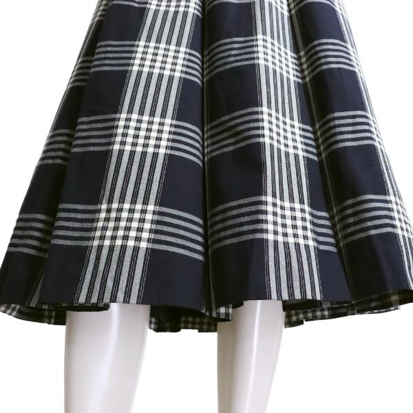 Yves Saint Laurent（イヴ・サンローラン） 美品/イヴサンローラン