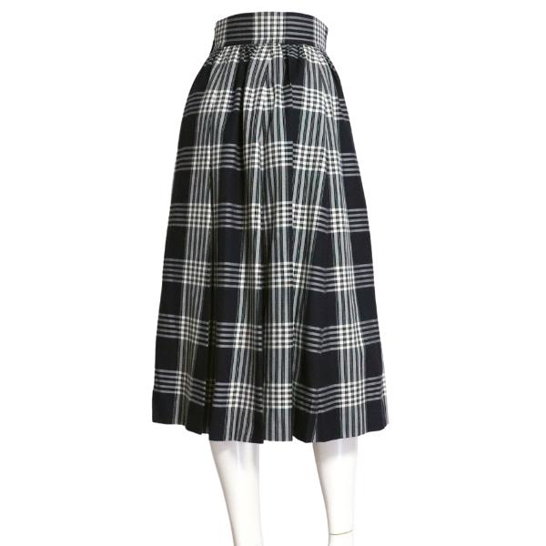 Yves Saint Laurent（イヴ・サンローラン） 美品/イヴサンローラン