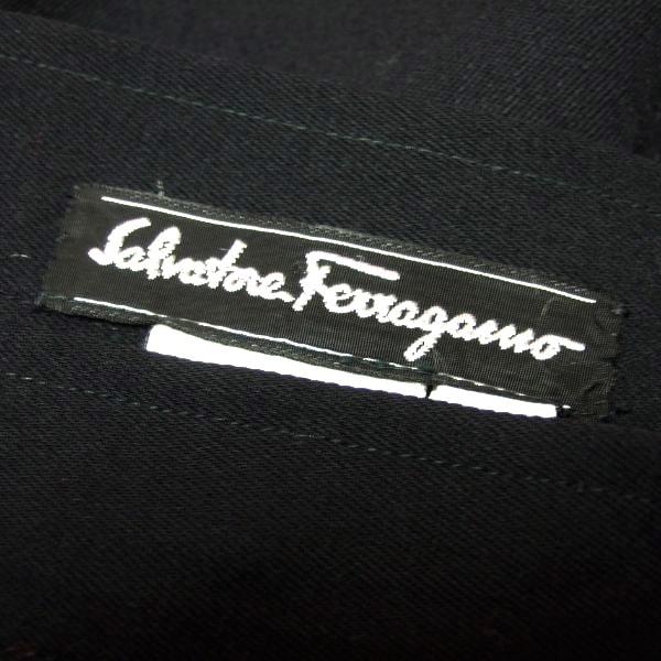 【イタリア製】Salvatore Ferragamo、タイトスカート、サイズ48 FERRAGAMO（フェラガモ） 美品/サルヴァトーレフェラガモ Salvatore