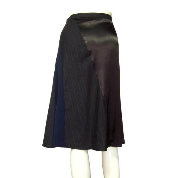 DKNY（ダナ・キャラン・ニューヨーク） 美品/ダナキャラン フレア
