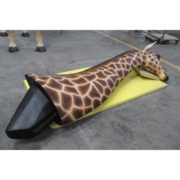 巨大なキリン FRPアニマルオブジェ : 日本最大級のFRP造形物オブジェ