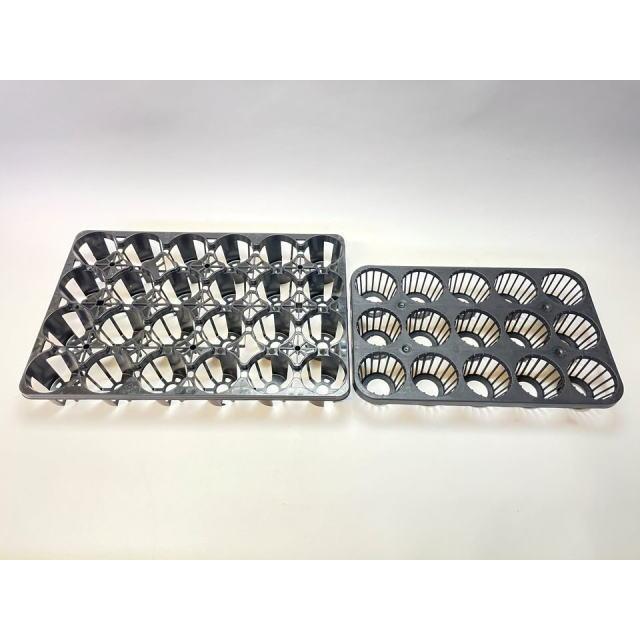 7.5cmポットや2.5号鉢用丸型枠トレイ：3×5=15鉢用(標準の2/3サイズ)＋