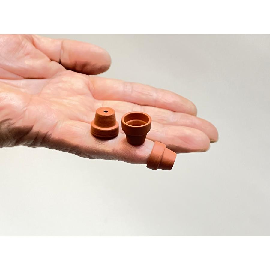 マイクロ・テラコッタ鉢-0.5号鉢(外径φ1.5×高さ1.3cm/☆小さい方から