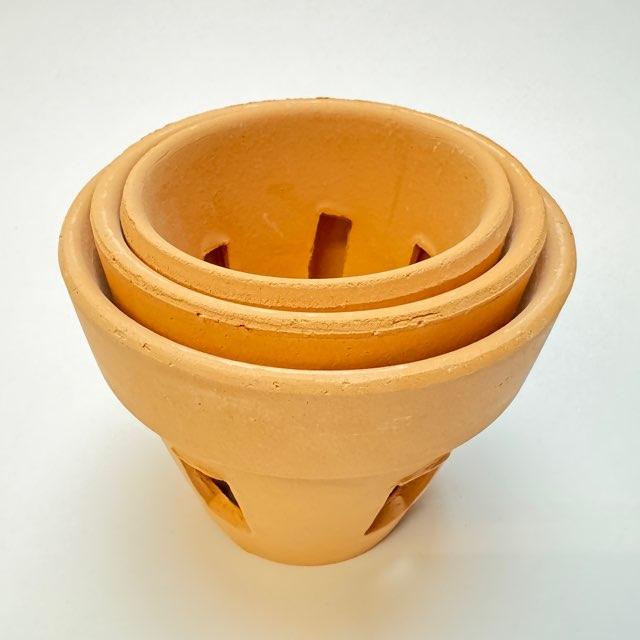 R7/10/07少量入荷！穴あき(胴抜き)素焼鉢-3.5号[長四角形穴]洋蘭