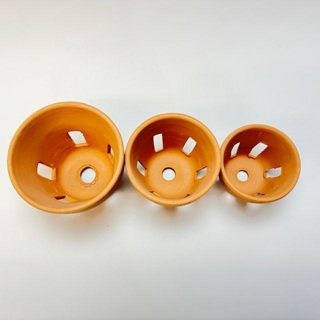 R8/01/13少量入荷！穴あき(胴抜き)素焼鉢-3号[長四角形穴]洋蘭/着生蘭
