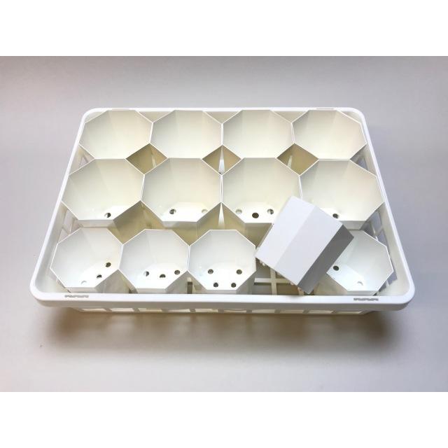 生産者仕様の園芸トレイ:白 (ハーフ)+八角縁切立白プラ鉢-MIX 生産者仕様の園芸トレイ:白 (ハーフ)+八角縁切立白プラ鉢-MIX