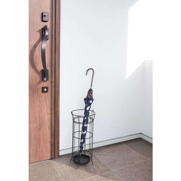 傘立て おしゃれ スリム 屋外 北欧 コンパクト 安い アンティーク アイアン ブラック 玄関 省スペース AKB-437BK |  | 04