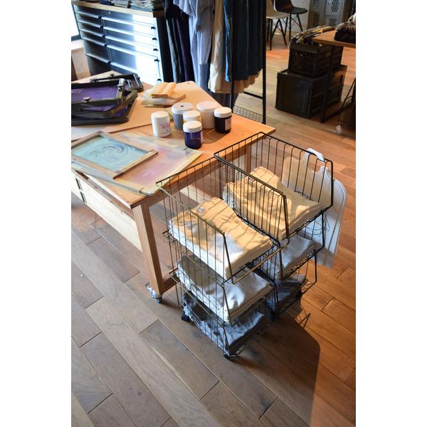 マルチワゴン ラック スタッキング キャスター付き 収納 ワゴン 3段タイプ 三段 スチール 店舗 AKB-438AGD |  | 03