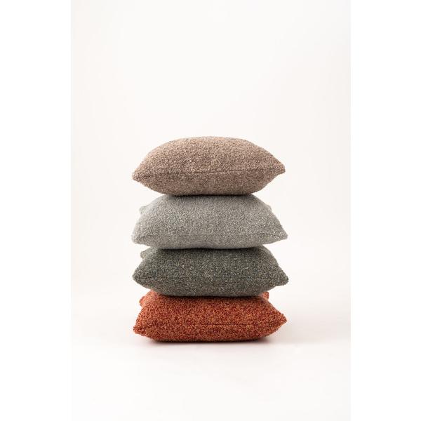 クッション オレンジ 正方形 おしゃれ ブークレ生地 スクエア 無地 もこもこ 北欧 モダン FAB-103OR |  | 13