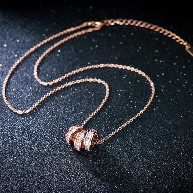 ネックレス レディース アレルギー対応 3連リング サークル CZダイヤ  