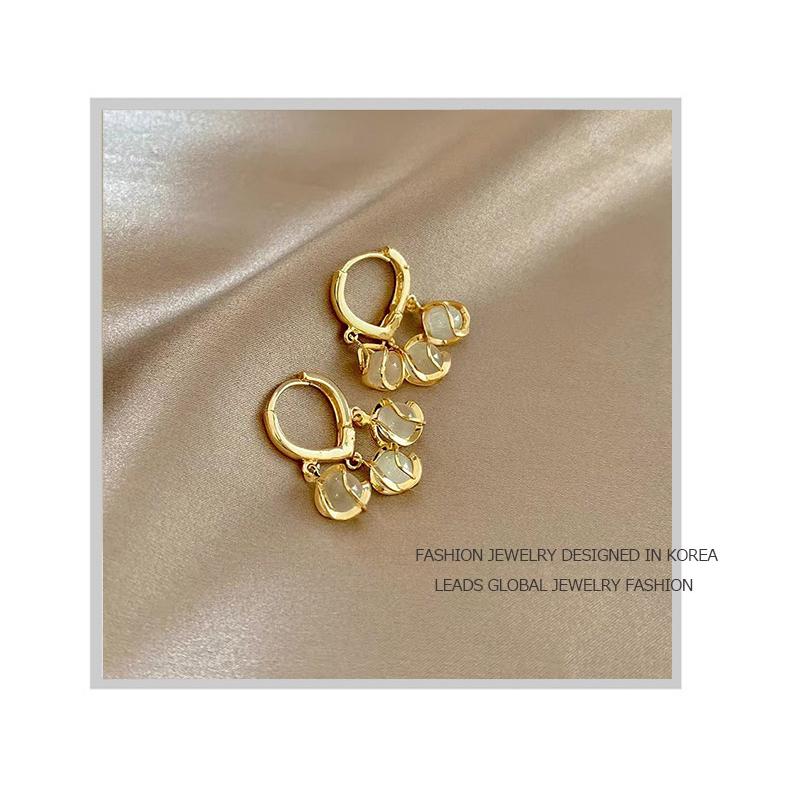 ピアス レディース 18金 仕上げ アレルギー対応 トリプル クリスタルボール 揺れる 韓国ファッション 誕生日 母の日 クリスマス プレゼント ポイント消化 爆買 |  | 04