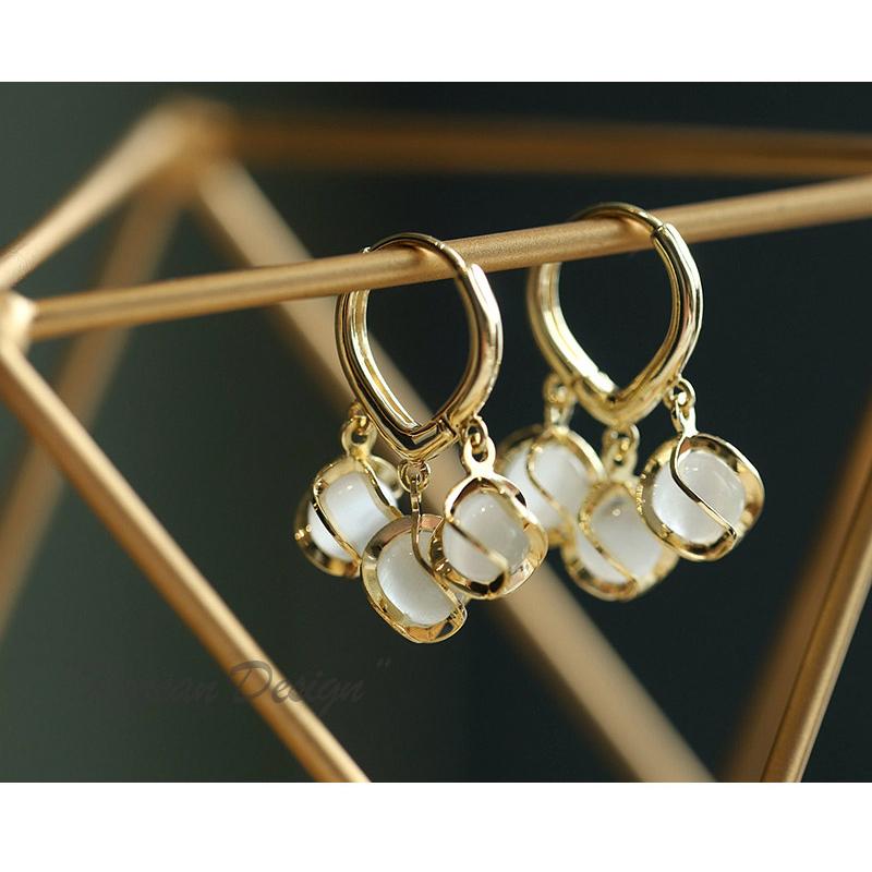 ピアス レディース 18金 仕上げ アレルギー対応 トリプル クリスタルボール 揺れる 韓国ファッション 誕生日 母の日 クリスマス プレゼント ポイント消化 爆買 |  | 05