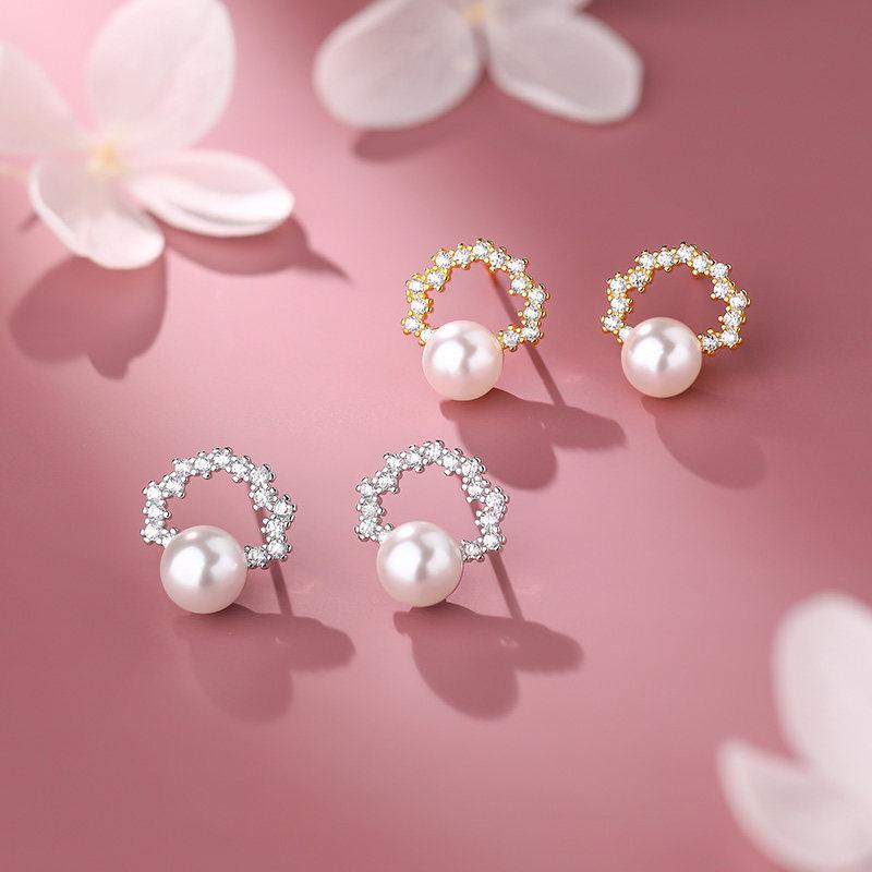 ピアス レディース パール ビジュー サークル スタッドピアス 小さめ 
