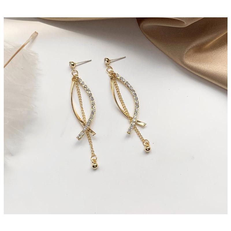 ピアス 18金 仕上げ CZダイヤ 揺れる タッセル 韓国ファッション アレルギー対応 ポイント消化 誕生日 母の日 プレゼント |  | 02