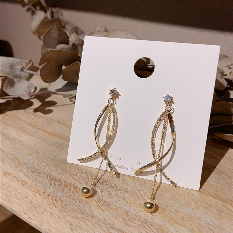 ピアス 18金 仕上げ CZダイヤ 揺れる タッセル 韓国ファッション アレルギー対応 ポイント消化 誕生日 母の日 プレゼント |  | 04