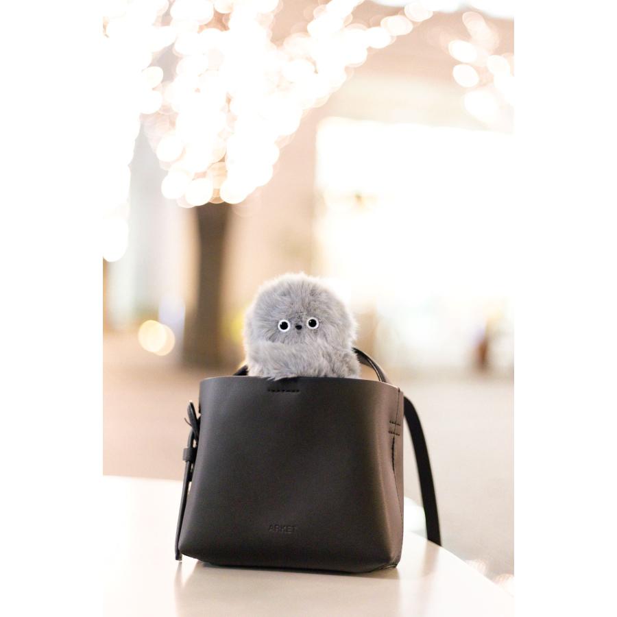 mirumi_Gray_ちら見するチャームロボット「みるみ」グレー : 二子玉川