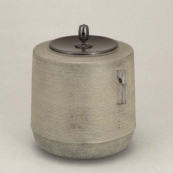 風炉釜　糸目筒釜　政光作 |  | 02