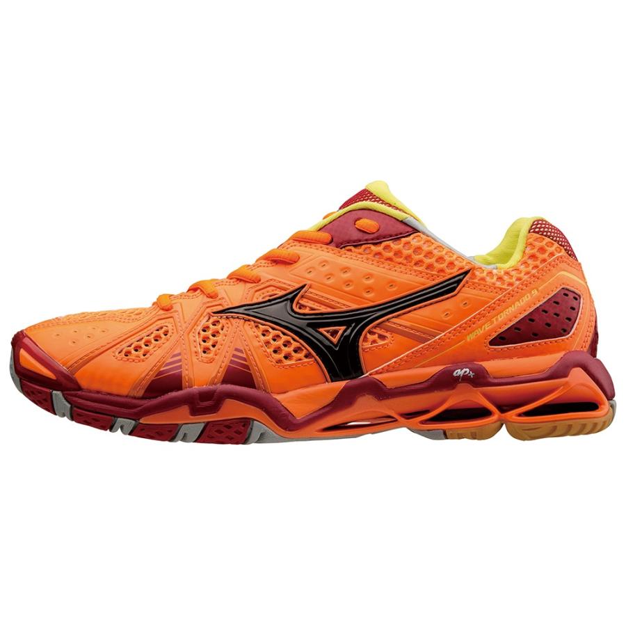 mizuno wave tornado 10
