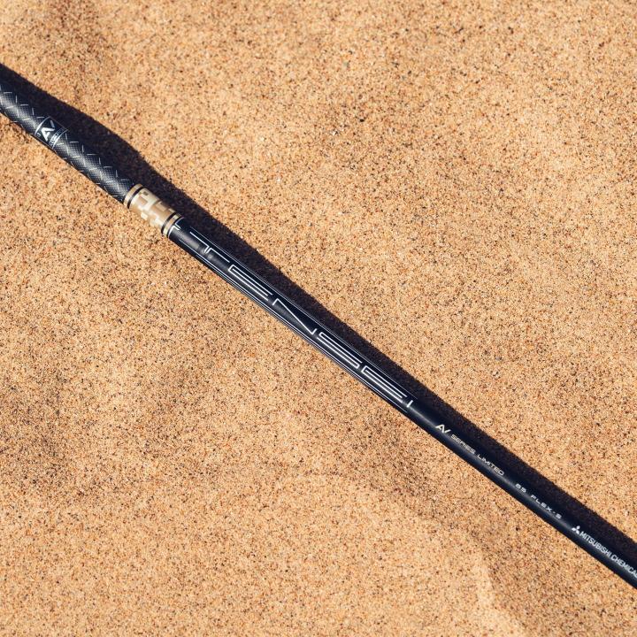 ELYTE 右用 キャロウェイ 2025年 エリート サンドストーム