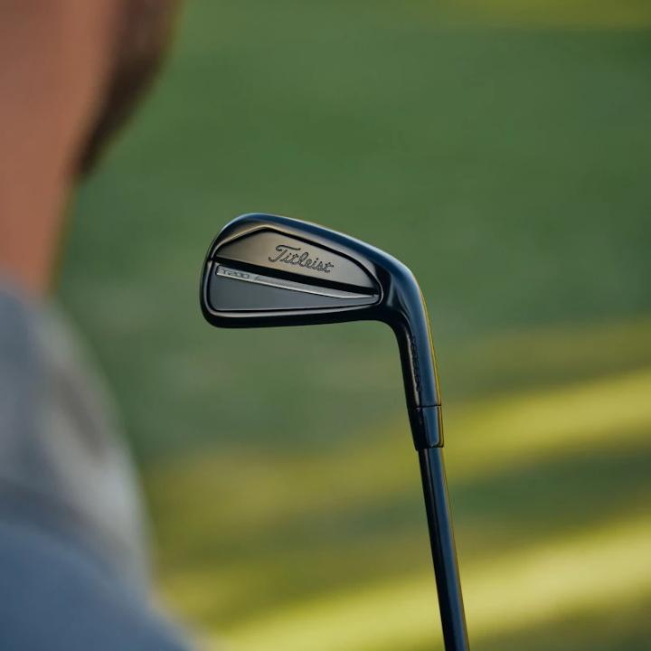 T-Series 右用 2025 タイトリスト T200 ブラック アイアン 単品