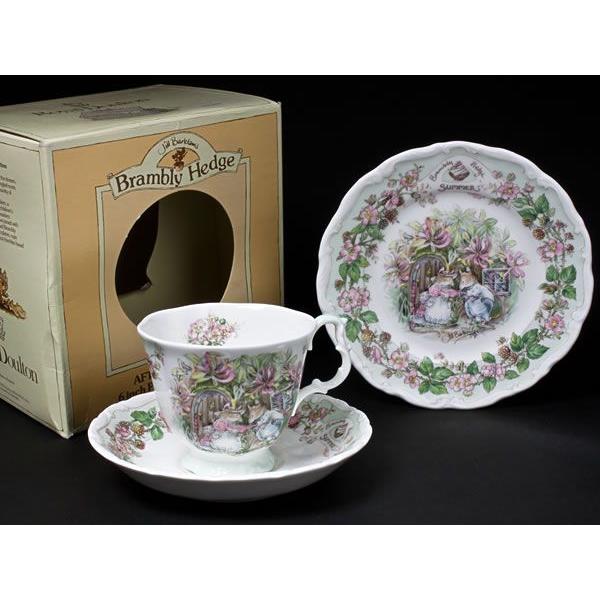 【送料無料】ロイヤルドルトン/Royal Doulton ティーカップ＆ソーサー＆プレート（ブランベリーヘッジ）夏・トリオ doulton-9/お茶のふじい・藤井茶舗｜fujiichaho