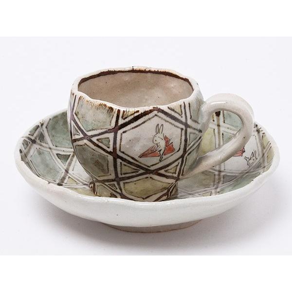 Amazon | 人間国宝 井上萬二 作 カップ＆ソーサー（白磁緑釉椿彫文