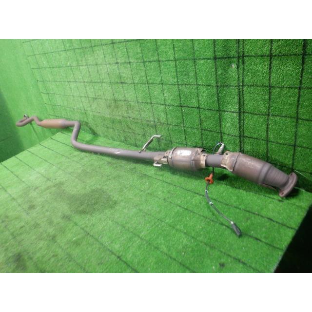 シエンタ(車) シエンタ DBA-NCP175G エキゾーストセンターマフラー X V