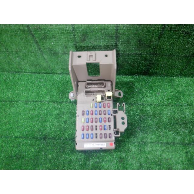 フォレスター DBA-SJ5 ヒューズボックス 2.0I-L アイサイト 4WD D4S 82201FJ201 : 230711000167800 : マルフジ - 通販 - Yahoo!ショッピング フォレスター DBA-SJ5 ヒューズボックス 2.0I-L アイサイト 4WD D4S 82201FJ201 : 230711000167800 : マルフジ - 通販 - Yahoo!ショッピング