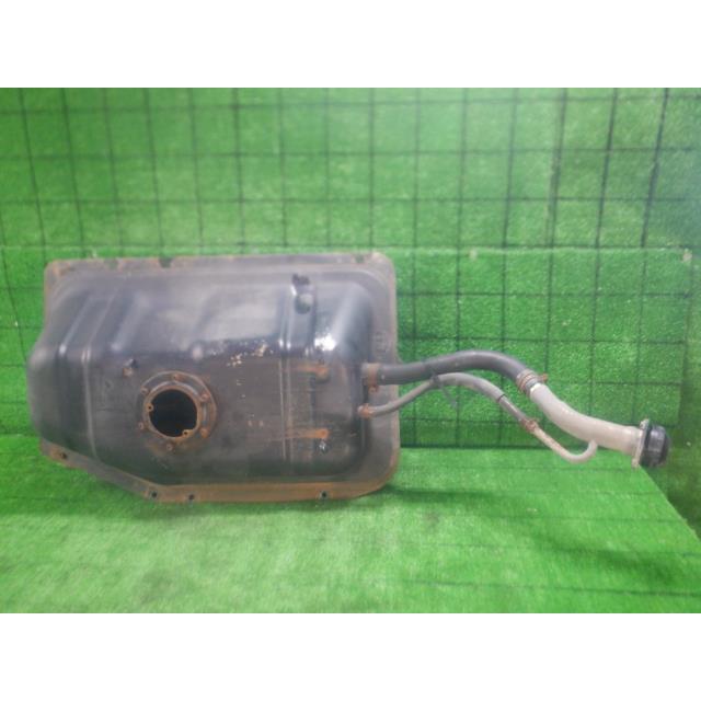 ジムニー TA-JB23W フューエルタンク XG 4WD Z2S 89101-81AA0
