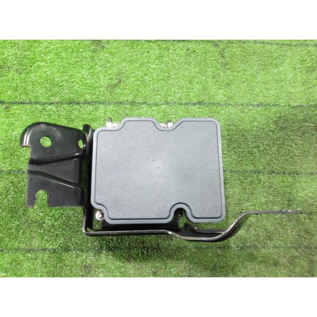 スイフト DBA-ZD72S ABSアクチュエーター XG 4WD ZMT 56100