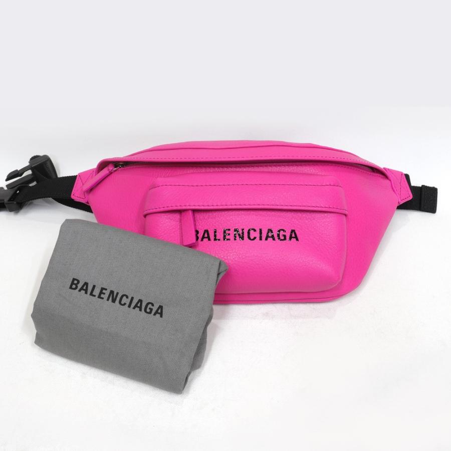 【美品】BALENCIAGAウエスト バッグWFPバレンシアガ ポーチ ボディ バレンシアガ(BALENCIAGA)バレンシアガ WORLD FOOD PROGRAMME ウエスト