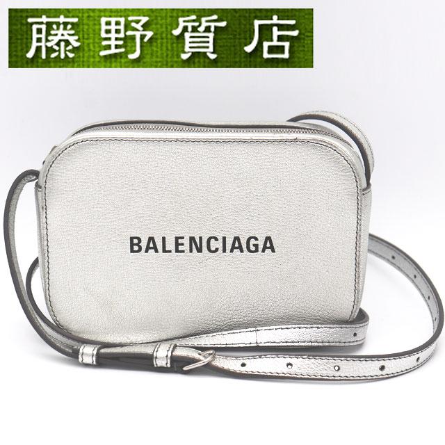 BALENCIAGA（バレンシアガ） エブリデイ カメラバッグ XS レザー