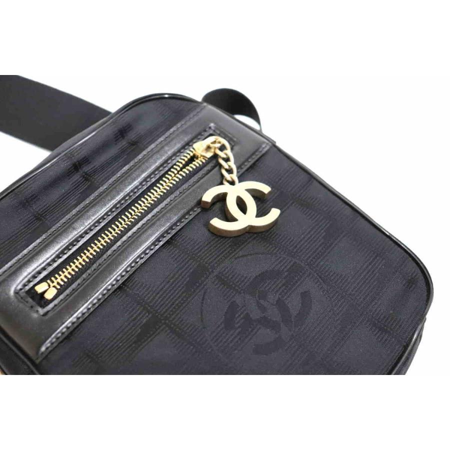 極美品 CHANEL シャネル ニュートラベルライン ショルダーバッグ ココマーク 11番台 A30913 ナイロン ブラック ゴールド金具 中古 4b003675 CHANEL - 極美品 CHANEL シャネル ニュートラベルライン ショルダー
