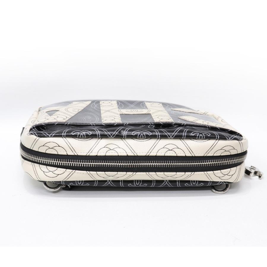 マトラッセ （美品）シャネル CHANEL カメリア クラッチ ショルダー