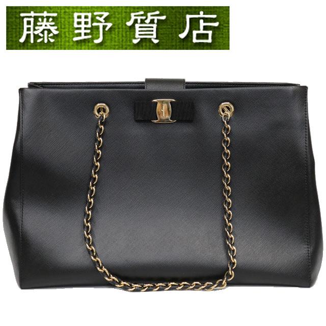 FERRAGAMO フェラガモ ヴァラ チェーントートバッグ ショルダー FERRAGAMO フェラガモ ヴァラ チェーントートバッグ ショルダー