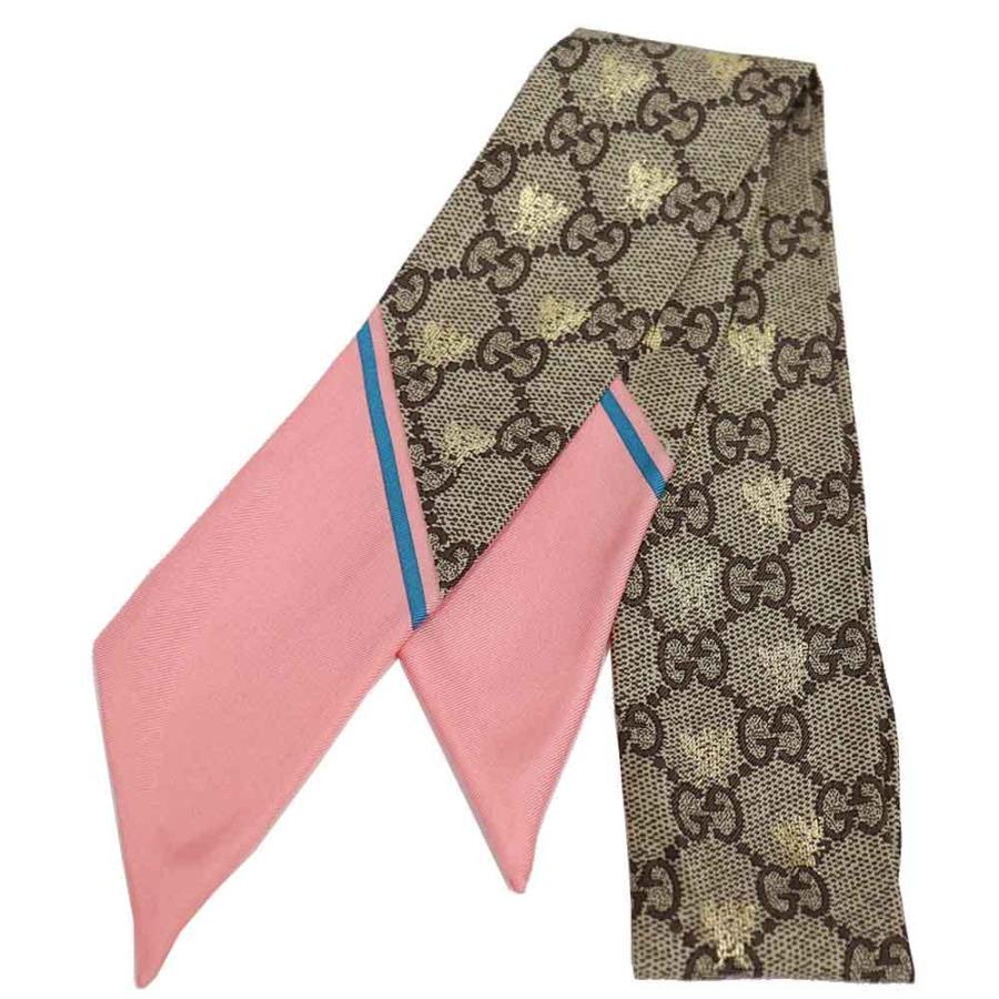 GUCCI ツィリースカーフ ピンクGUCCI柄 Printed Flora silk twill carré in pink | GUCCI® US