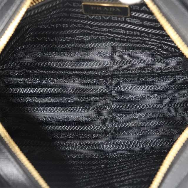 PRADA (美品)プラダ ナイロン ショルダー バック 斜め掛け 黒 PRADA (美品)プラダ ナイロン ショルダー バック 斜め掛け 黒