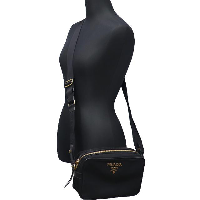 PRADA (美品)プラダ ナイロン ショルダー バック 斜め掛け 黒 PRADA (美品)プラダ ナイロン ショルダー バック 斜め掛け 黒