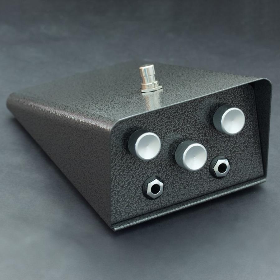 ジャンク品　トラクサス　boss 302 1/16 シャーシ　メカ類無し ジャンク品 トラクサス boss 302 1/16 シャーシ メカ類無し