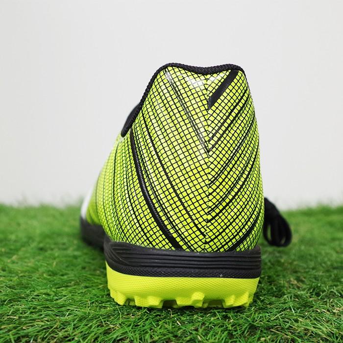 プーマ ワン 5.4 TT プーマ(puma) サッカースパイク ホワイト (105653