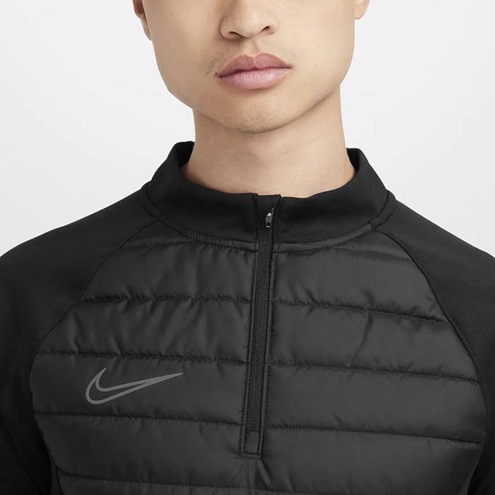 ナイキ アカデミー ウィンター ウォリアー Therma-FIT 1/2ジップ