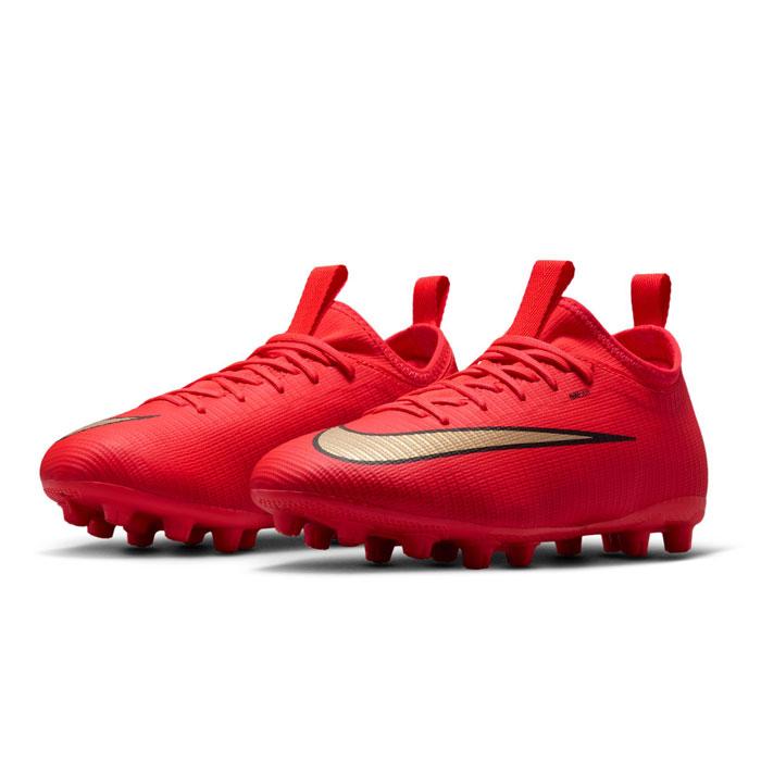 NIKE サッカースパイク LIGERA2（未使用品） ナイキ ジュニアヴェイパー 17 アカデミー HG NIKE サッカー スパイク