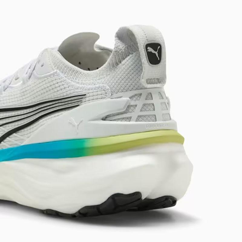 Puma New balanceランニングシューズ セット売り PUMA史上最高傑作のランニングシューズ「DEVIATE NITRO」よりatmos別注