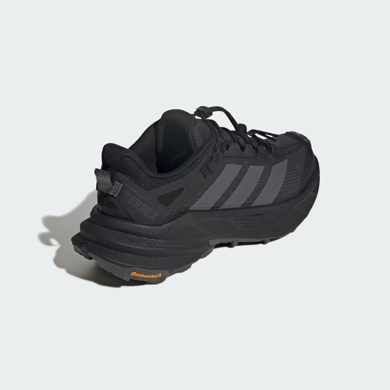 adidas（アディダス） ハイキングシューズ メンズ ゴアテックス 防水