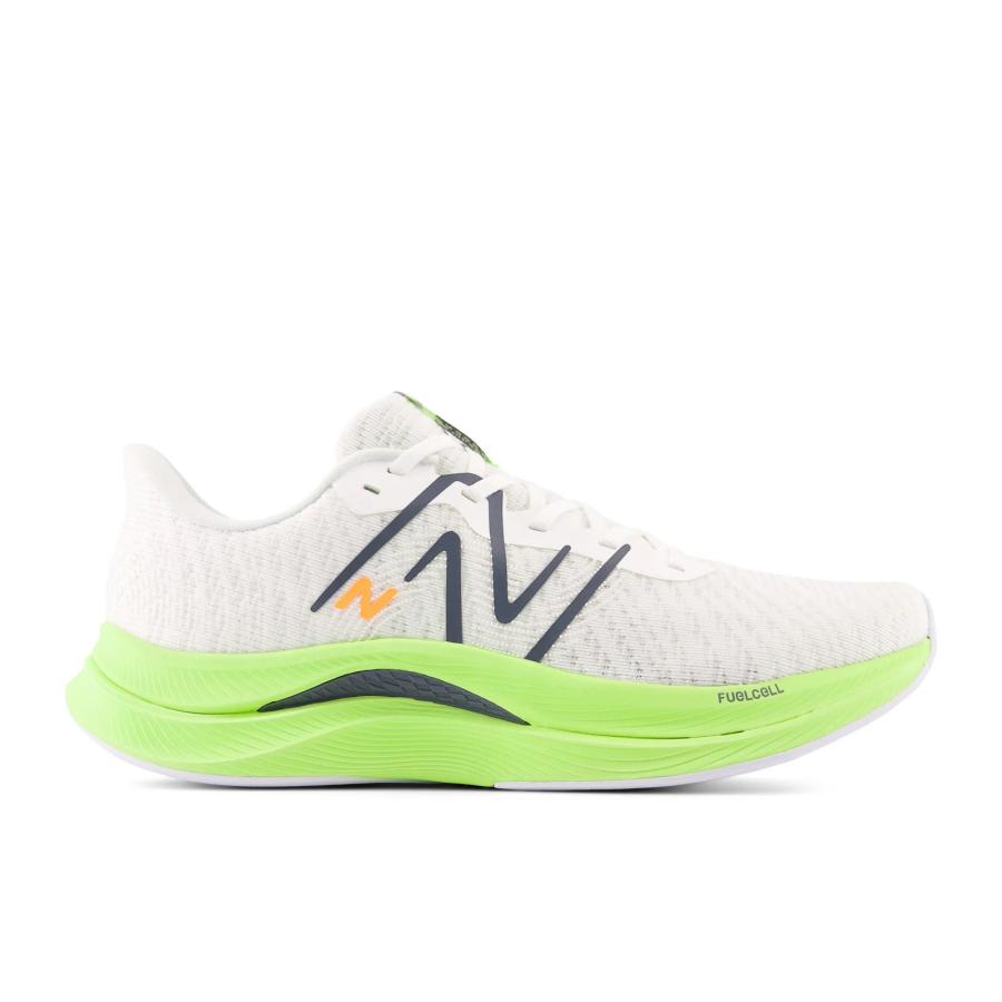 New Balance（ニューバランス） ランニングシューズ メンズ フューエル